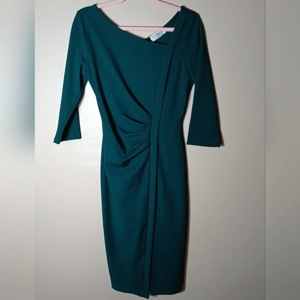 Aisize Vintage Refined Forest Green Pencil Dress. Size small.